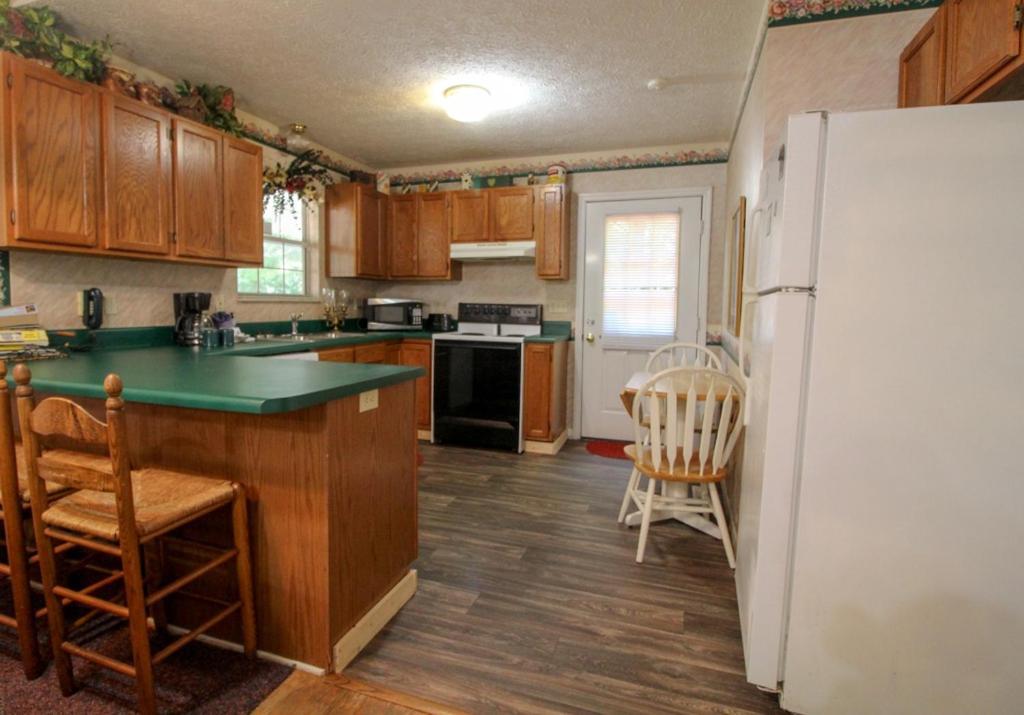 Mountain Dew - 2 Bedrooms, 2 Baths, Sleeps 4 Cabin Gatlinburg Exterior photo